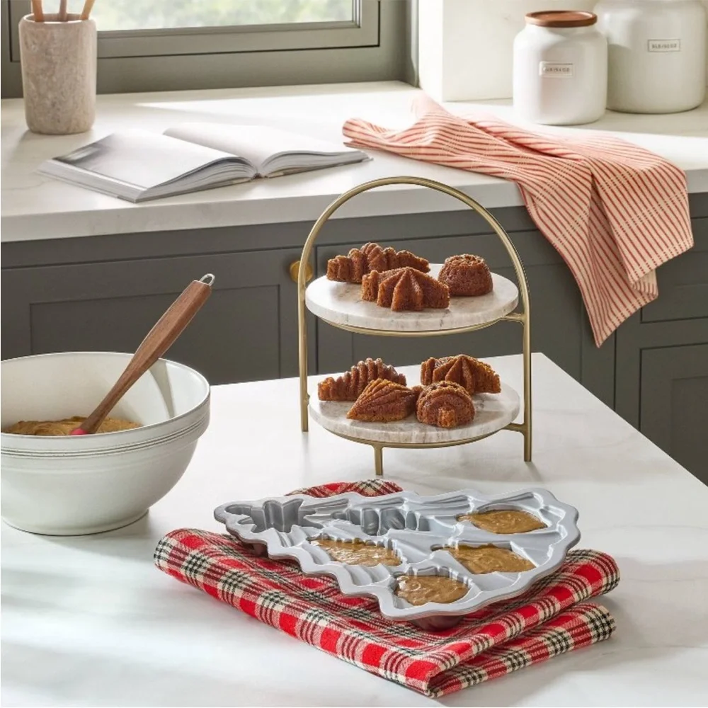 Set of 2 Kitchen Towels Red - Hearth & Hand™ with Magnolia